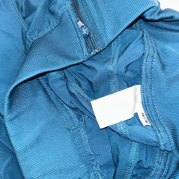 Cherokee Infinity Caribbean Blue Teal Scrub Set - Picture 3 of 4